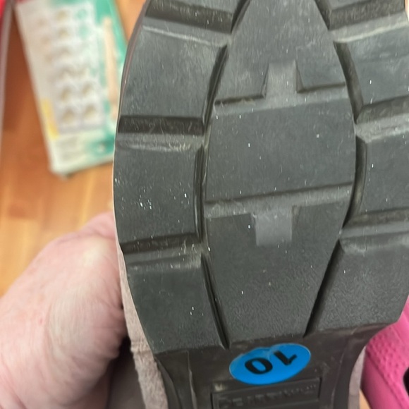 Bearpaw Pink/Tan Chelsea  Eden Heeled Suede Boots Women Size 10 - Picture 6 of 7